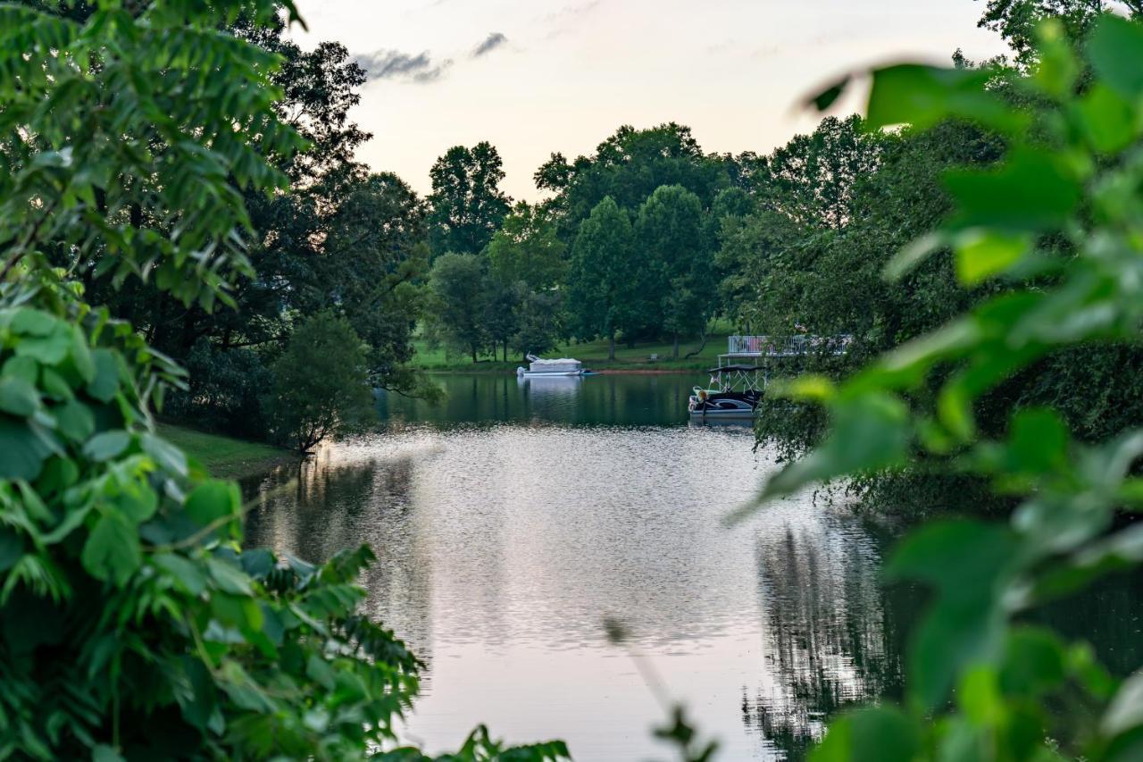 Retreat On The Lake Hiawassee Esterno foto