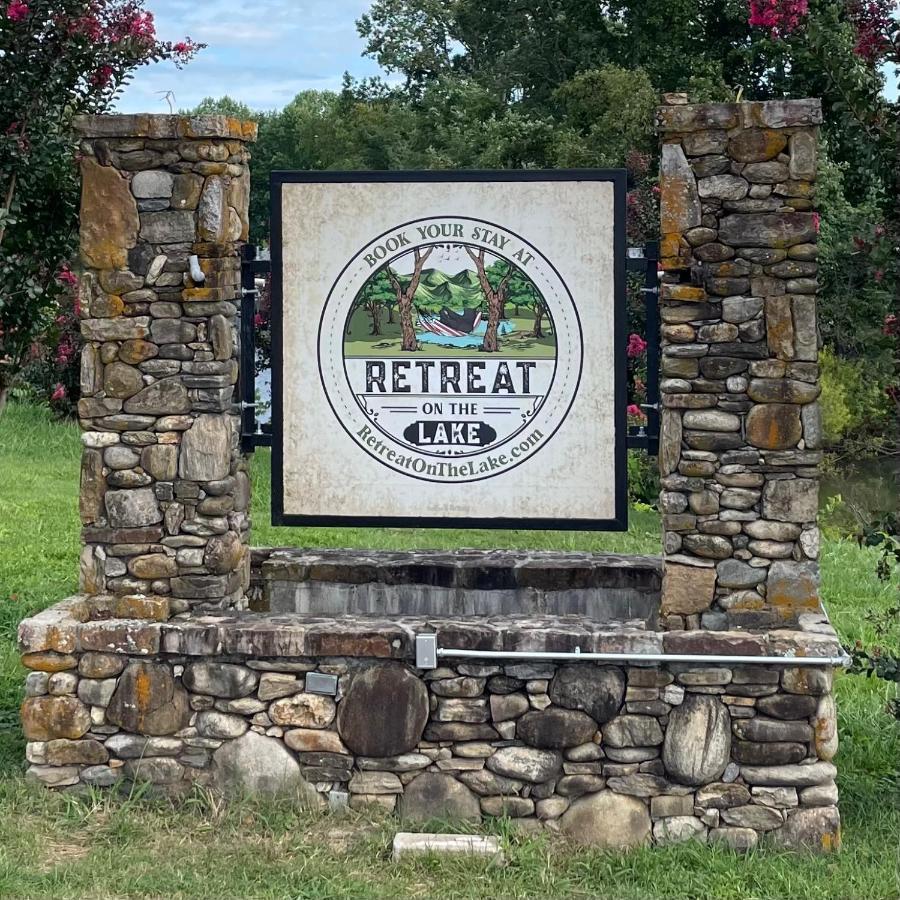 Retreat On The Lake Hiawassee Esterno foto
